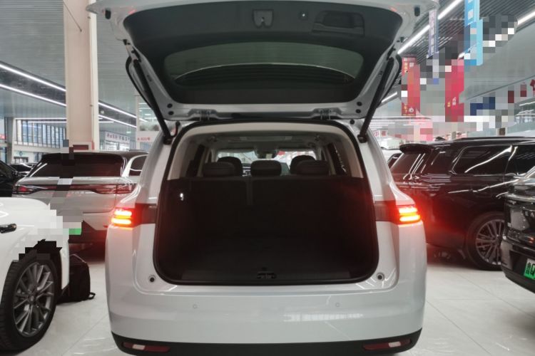 Used Leapmotor C16 2026 Pure Electric 630 LiDAR Zhizun Edition 5 Seats
