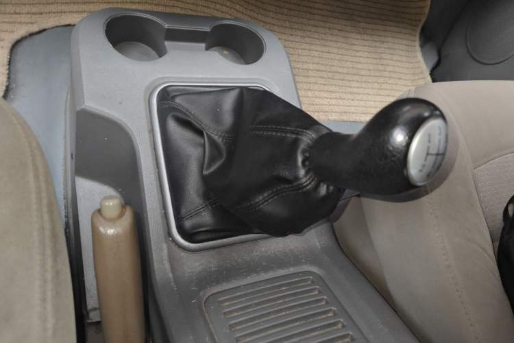 Used FORTHING Lingzhi 2014 V3 1.5L 7-Seater Luxury Model