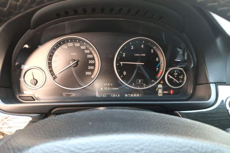 Used BMW 5 Series 2014 525Li Luxury Design Package