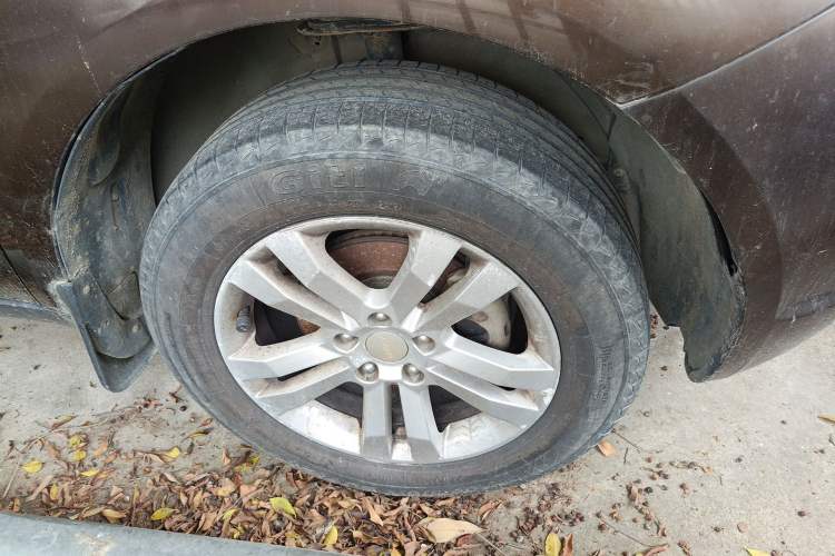 Used Geely Auto GX7 2014 1.8L Manual Elite Model
