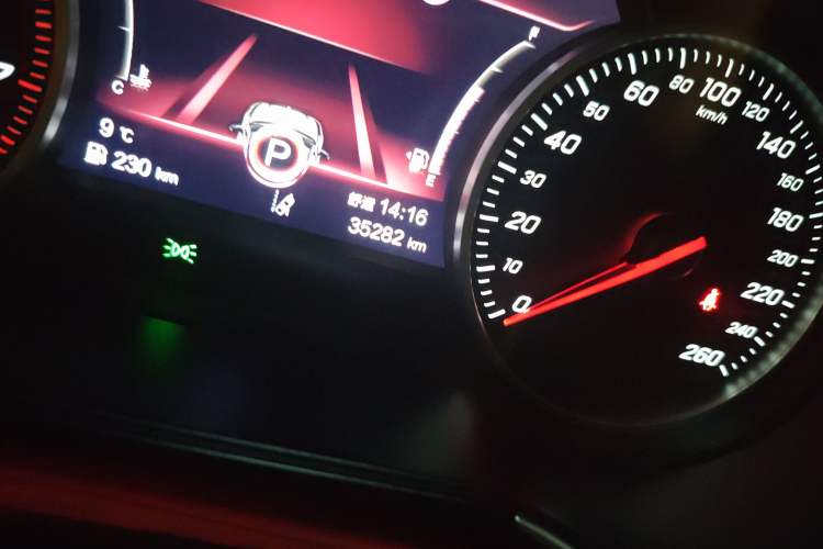 Used Hongqi H5 2022 Classic Model Facelift 1.8T Automatic Smart Connect Flagship Edition