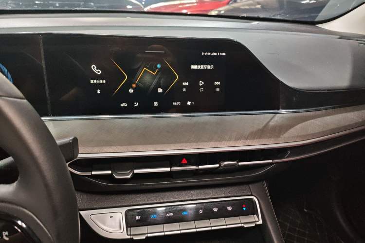 Used CHANGAN Eado 2023 Changan Edition PLUS Blue Whale NE 1.4T GDI DCT Prestige Version Audio And AC Panel