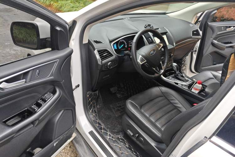 Used Ford Edge 2018 EcoBoost 245 Two-Wheel-Drive Titanium 7-Seater China V Standard