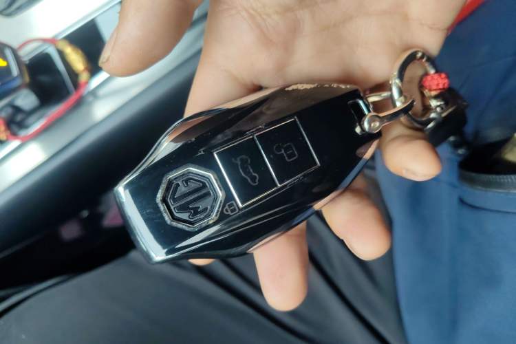 Used MG 7 2023 2.0T Automatic Hunter Luxury Edition Vehicle Key