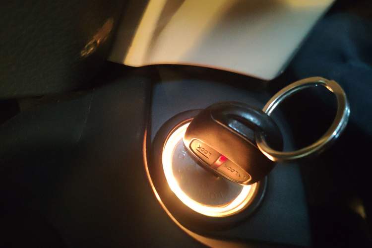 Used Mitsubishi Pajero Sport 2013 3.0L Automatic 4x4 Flagship Edition Vehicle Key