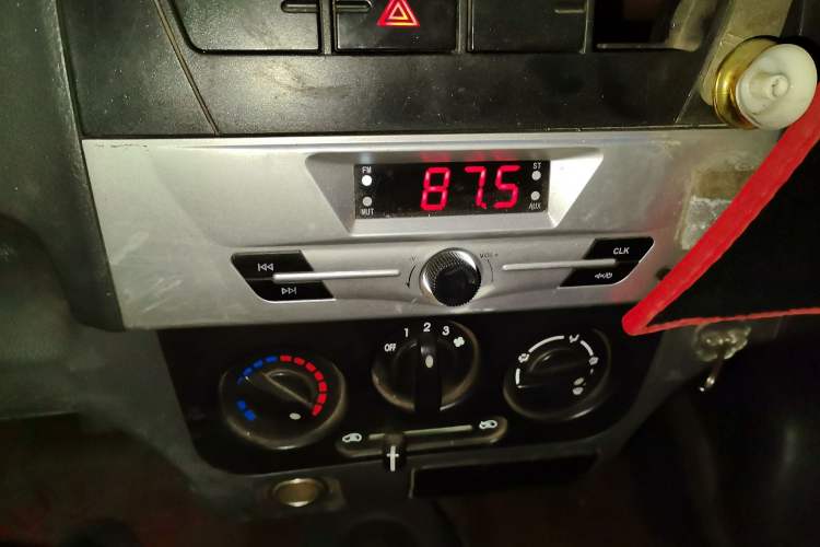 Used Dongfeng Xiaokang K05S 2018 1.0L Practical Model DK10 Audio And AC Panel