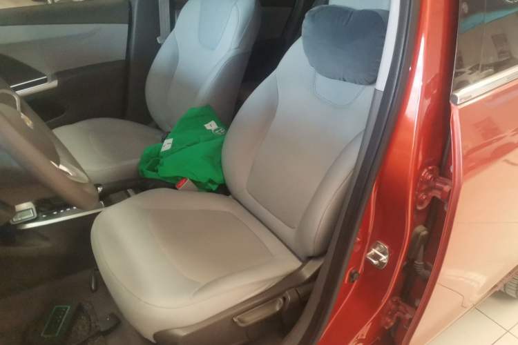 Used Chevrolet Lova RV 2016 1.5L Automatic Comfort Edition
