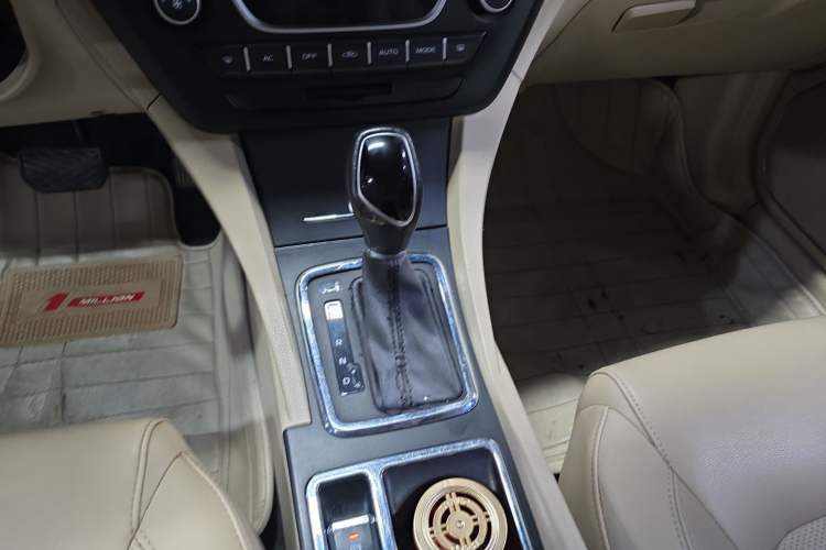 Used Geely Auto Emgrand 2017 Sedan Million Edition 1.5L CVT Luxury Model