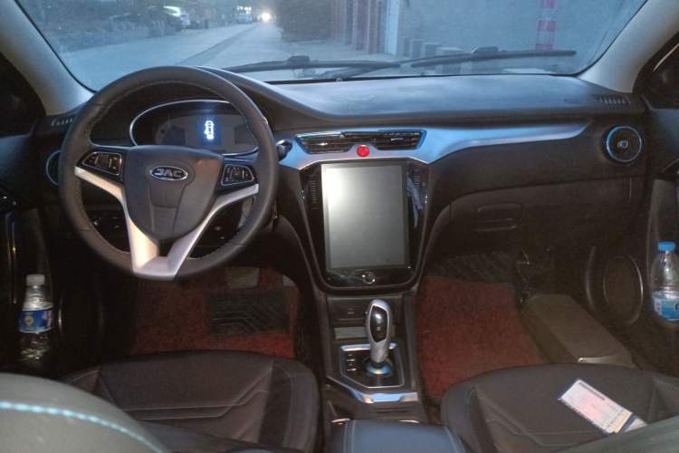 Used JAC Group iEVA50 2018 Luxury Smart Edition
