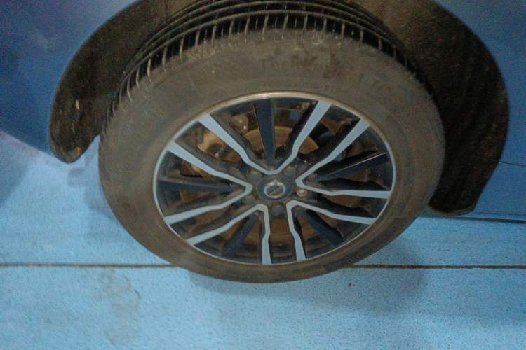 Used Volvo V40 2018 T3 Zhiyi Edition Right Rear Wheel Hub