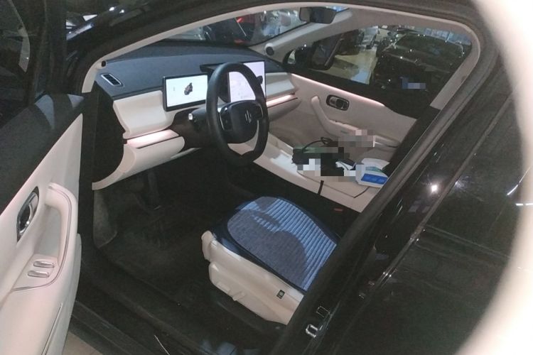 Used Leapmotor C16 2024 Range-Extended 200 Luxury Edition
