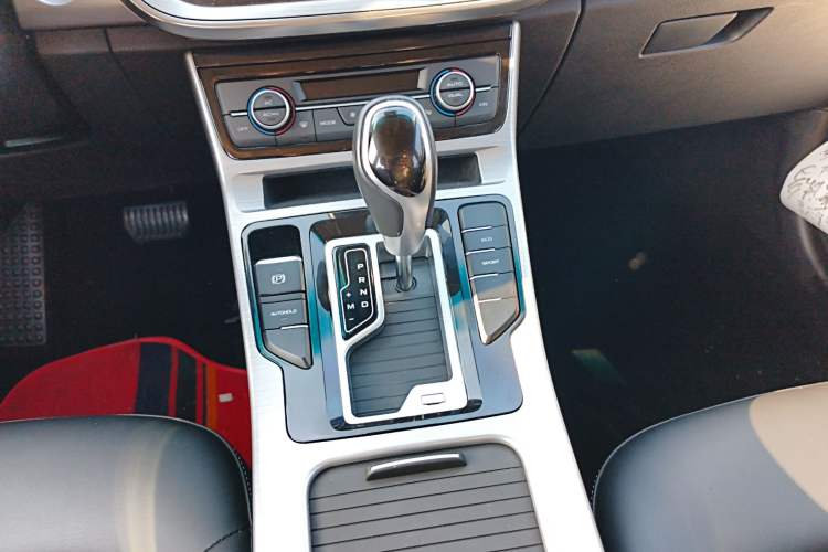 Used Geely Auto Emgrand GS 2019 1.4T CVT Edition Gear Lever