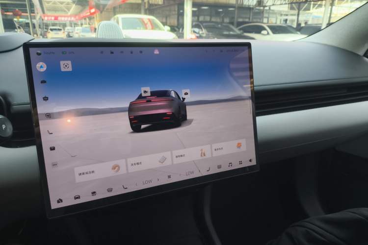 Used Zeekr 007 2024 Rear-Drive Enhanced Version 75 kWh Audio And AC Panel