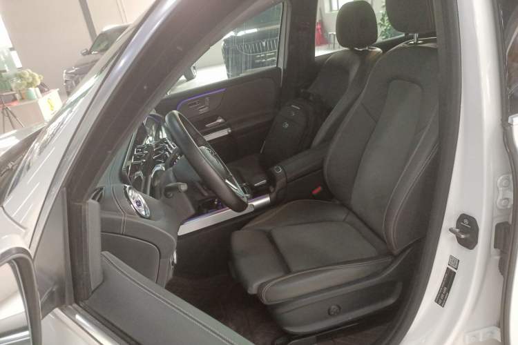 Used Mercedes-Benz EQB 2022 EQB 350 4MATIC Left Front Seat