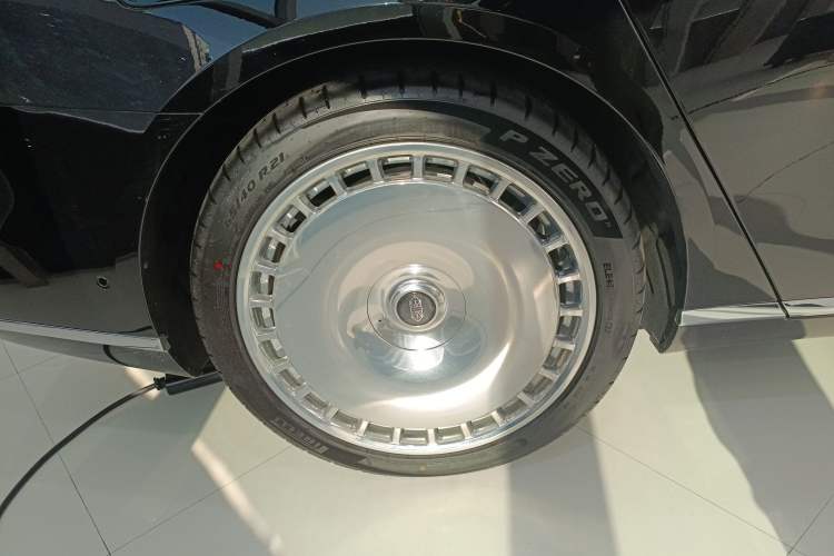 Used Hima S800 2025 Model, Range-Extended Starlight Premium Edition, 5 Seats
