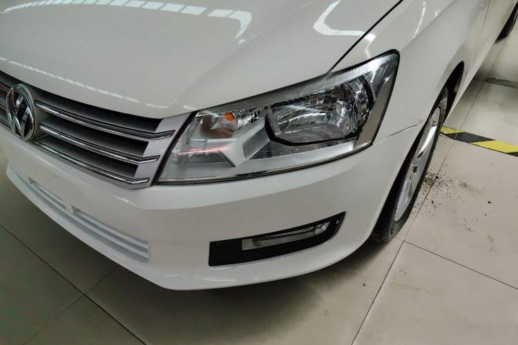 Used Volkswagen Santana 2015 1.6L Manual Comfort Edition