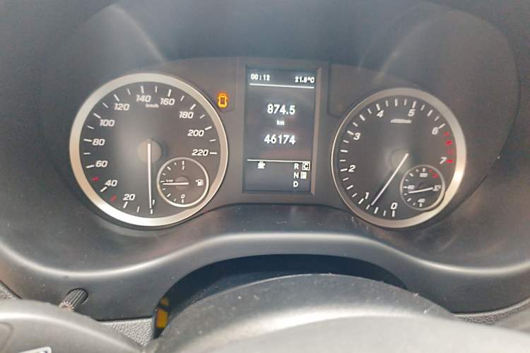 Used Mercedes-Benz Vito 2023 2.0T Elite Version 7 Seats