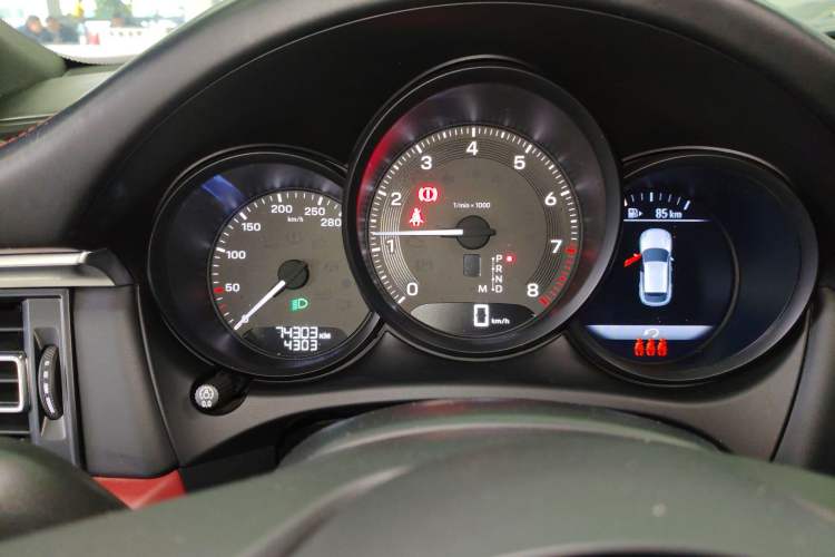 Used Porsche Macan 2023 Macan 2.0T
