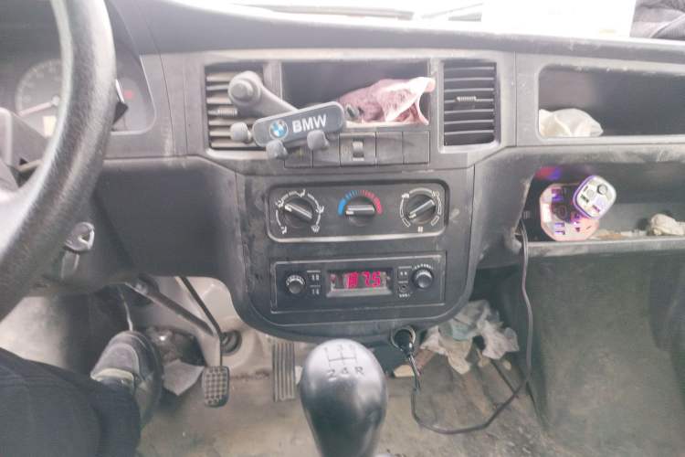 Used Wuling Zhiguang 2015 1.2L Practical LS-I Model