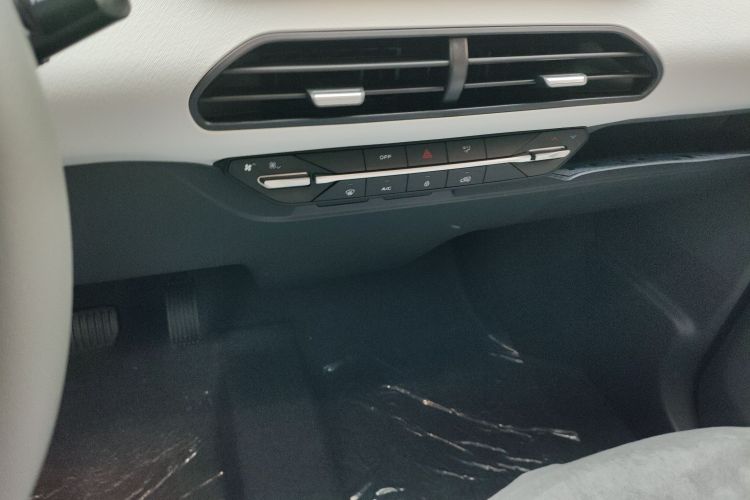 Used Geely Galaxy Panda 2024 Panda Mini 200km Endurance Bear