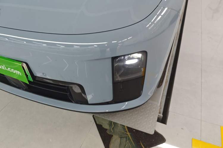 Used Li Auto i8 2025 Model Standard Version
