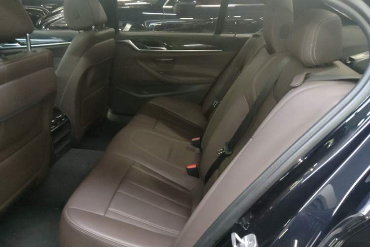 Used BMW 5 Series 2019 525Li M Sport Package