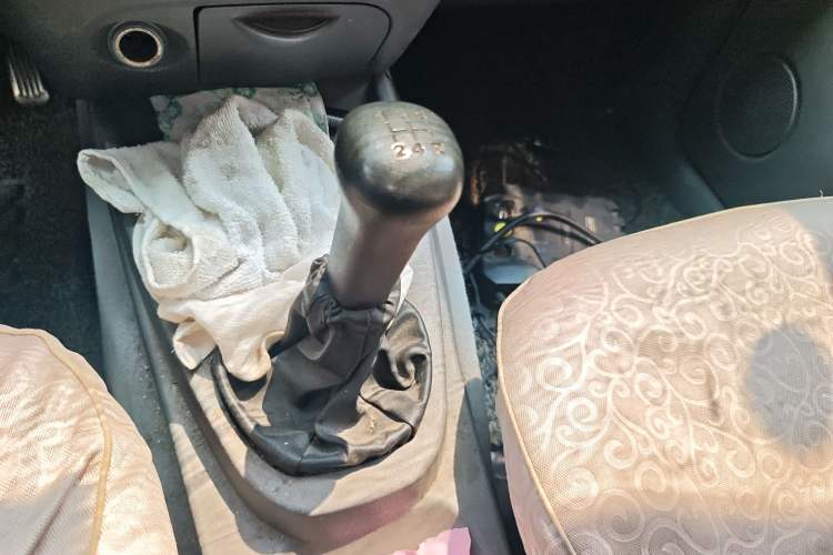 Used Wuling Hongguang 2014 1.2L Base Model China IV Gear Lever