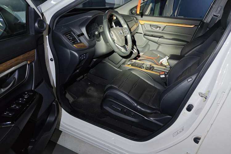 Used Honda CR-V 2021 240TURBO CVT 2WD Fashion Edition
