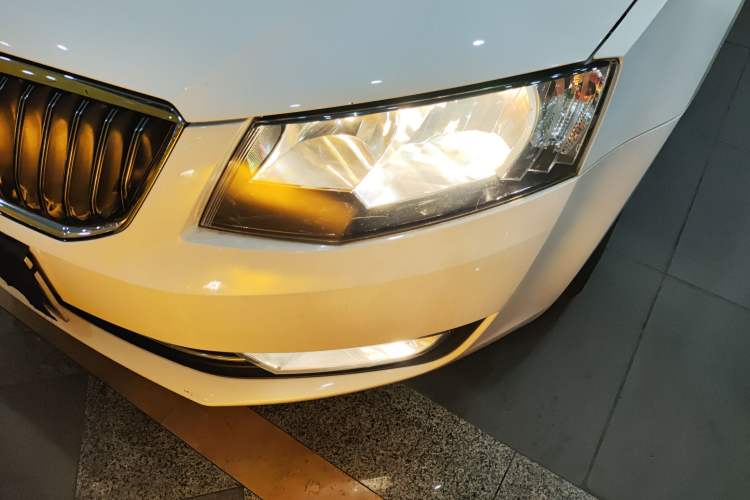 Used Skoda Octavia 2015 1.6L Manual Yijun Edition