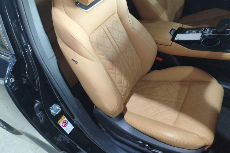 Used Changan UNI-K 2021 2.0T Prestige Edition
