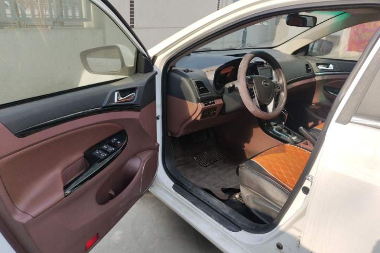 Used BYD Surui 2015 Revised Version 1.5L Automatic Luxury Edition
