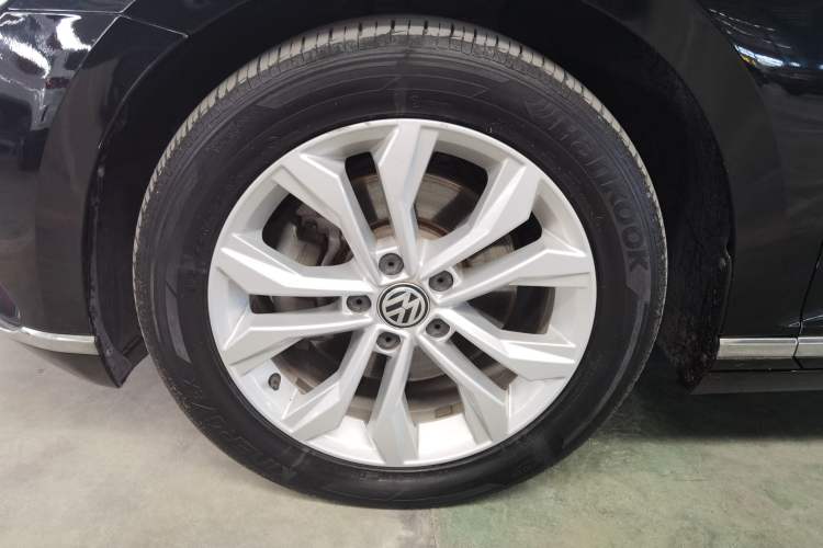 Used Volkswagen Magotan 2017 330TSI DSG Luxury Model
