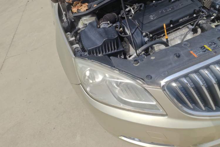 Used Buick GT 2013 GT 1.8L Automatic Fashion Edition Right Front Headlight