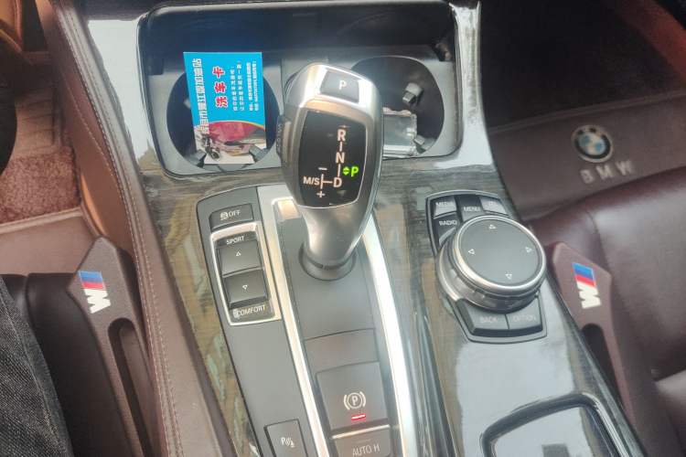 Used BMW 5 Series 2014 525Li Luxury Design Package
