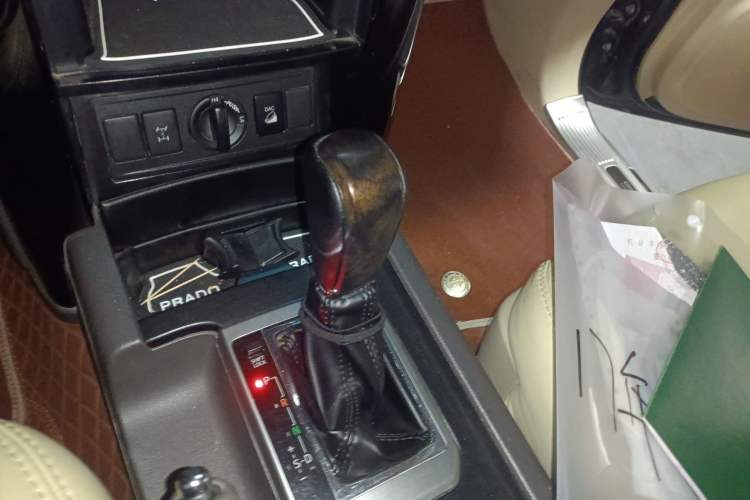 Used Toyota Prado 2015 4.0L Automatic U.S.-Spec Version
