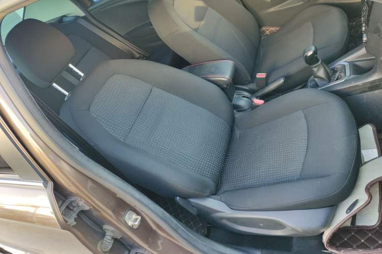 Used Peugeot 301 2014 1.6L Manual Comfort Edition