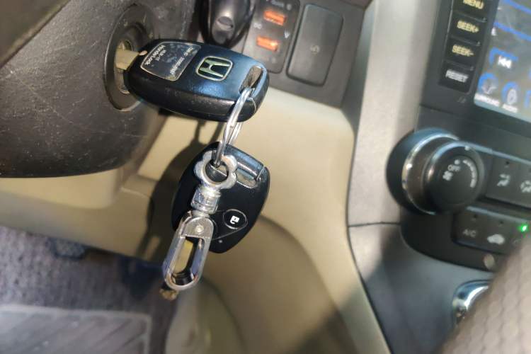 Used Honda CR-V 2010 2.0L manual two-wheel drive urban version Vehicle Key