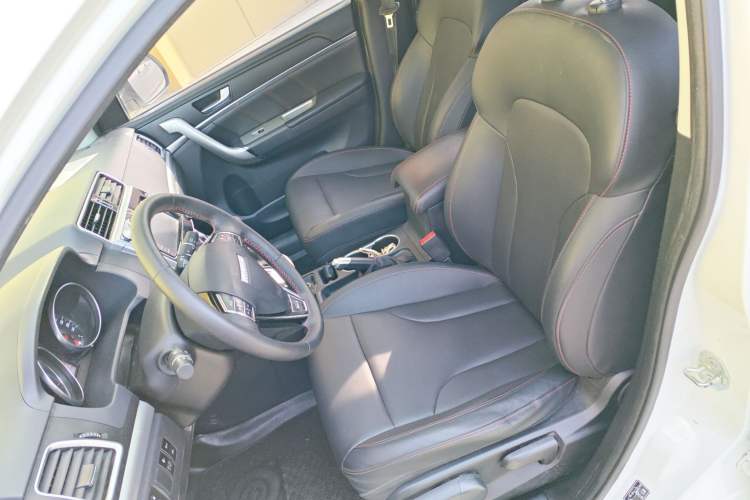 Used Haval M6 2019 1.5T DCT Two-Wheel Drive Elite Version China VI Standard
