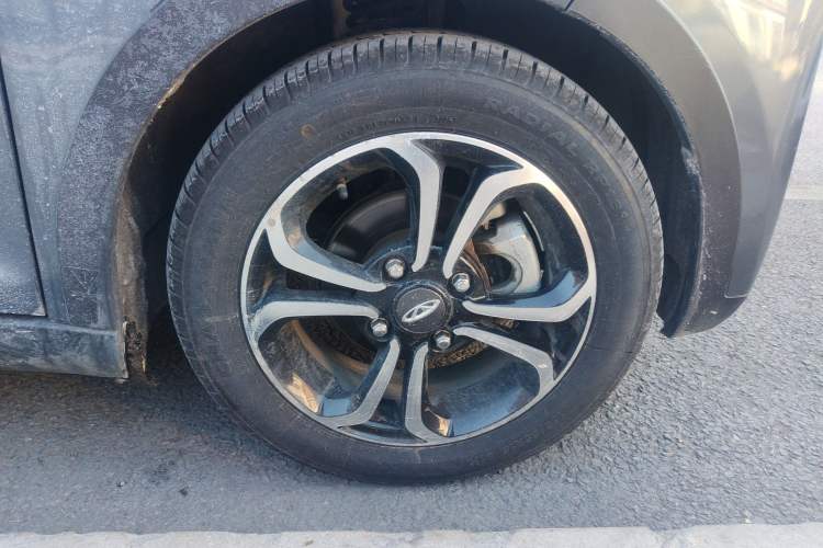 Used Chery Little Ant 2021 150 000 Yuan "Ant Fan" Edition New Ant Cool Version Lithium-Ion Battery Right Front Wheel Hub