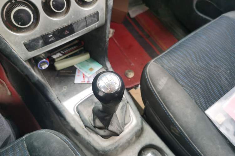 Used CHANGAN KAICHENG Ounuo S 2017 1.5L Base Version Gear Lever