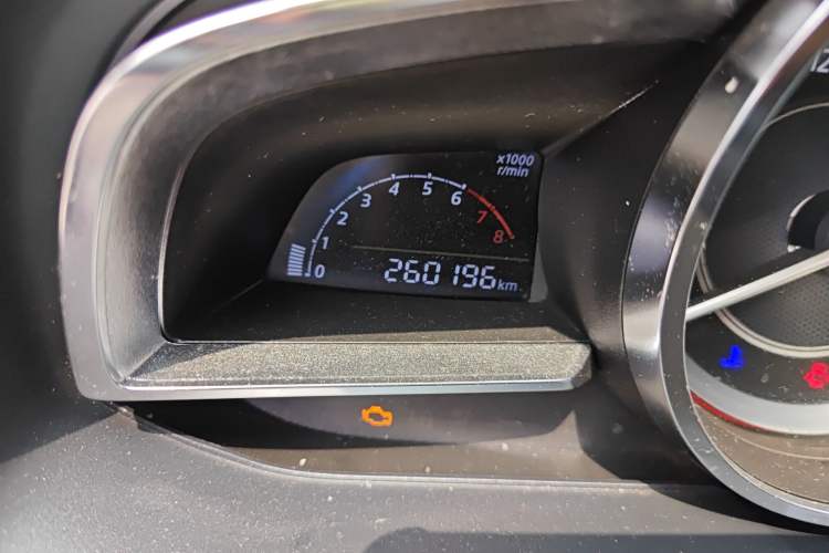 Used Mazda 3 Axela 2014 Sedan 1.5L Manual Comfort Model