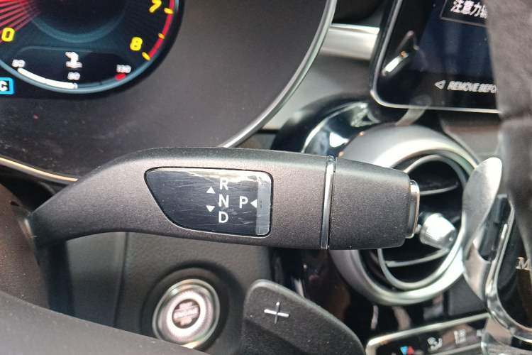 Used Mercedes-Benz GLC 2022 Refreshed GLC 260 L 4MATIC Dynamic Edition Gear Lever