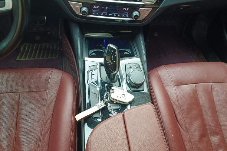 Used BMW 5 Series 2018 Restyled 530Li Luxury Edition M Sport Package
