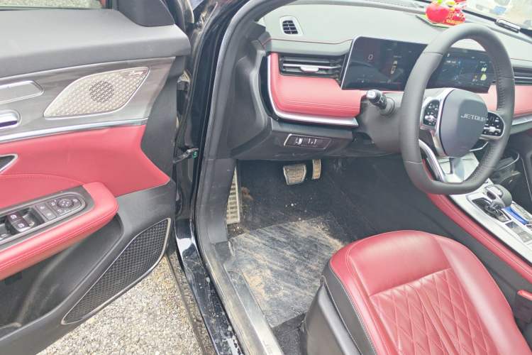 Used JETOUR X70 PLUS 2023 1.6T DCT Stronger 5-Seater