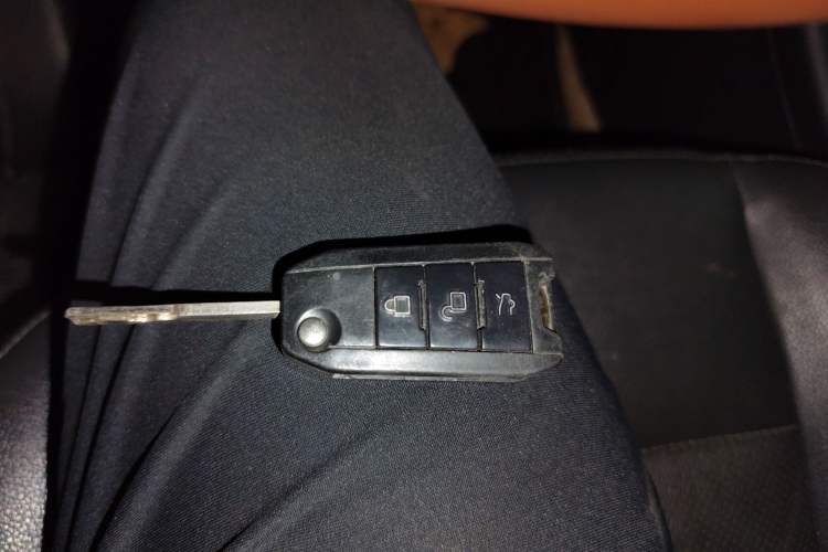 Used BAIC Senova X65 2015 2.0T Manual Luxury Edition
