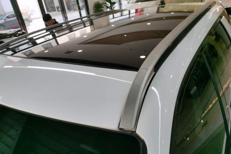 Used Land Rover Discovery Sport 2018 240 PS PURE Edition