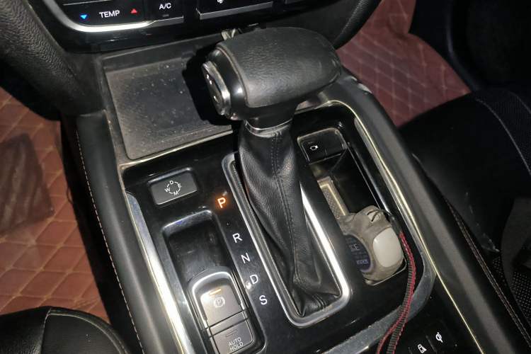 Used GAC Trumpchi GS8 2017 320T Two-Wheel Drive Luxury Smart Connectivity Version (7 Seats)