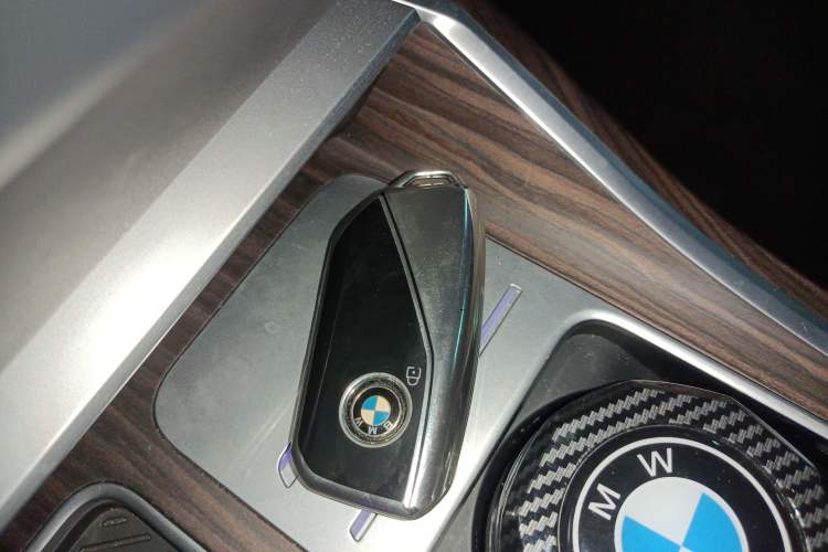 Used BMW 7 Series 2023 735Li Luxury Package
