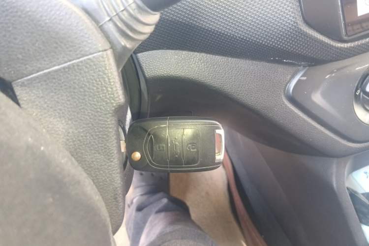 Used Wuling Hongguang 2019 1.5L S Basic Window-Sealed Vehicle China VI LAR
