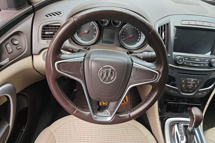 Used Buick Regal 2014 2.0L Leading Fashion Edition Steering Wheel